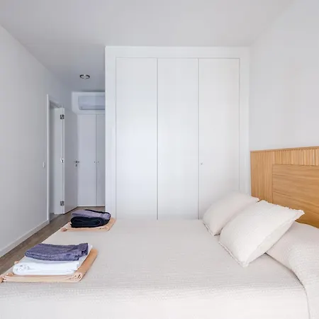 Modern Da Rocha,terracos Da Ciudade * Portimão