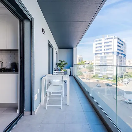 Modern Da Rocha,terracos Da Ciudade *