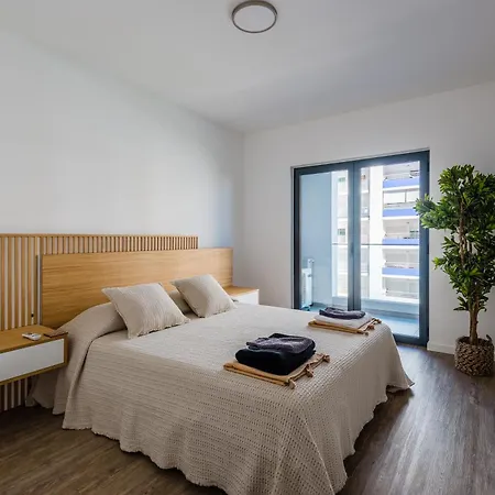 Modern Da Rocha,terracos Da Ciudade Портиман